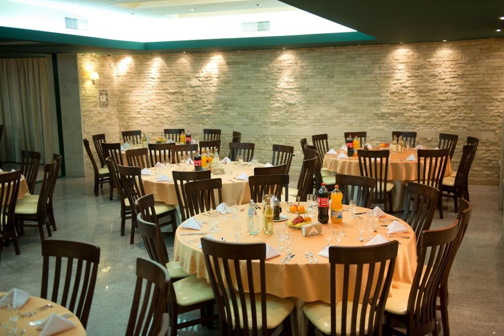 מאמאיה Hotel & Medspa Siret מראה חיצוני תמונה