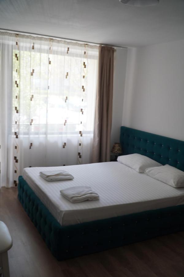 מאמאיה Hotel & Medspa Siret מראה חיצוני תמונה