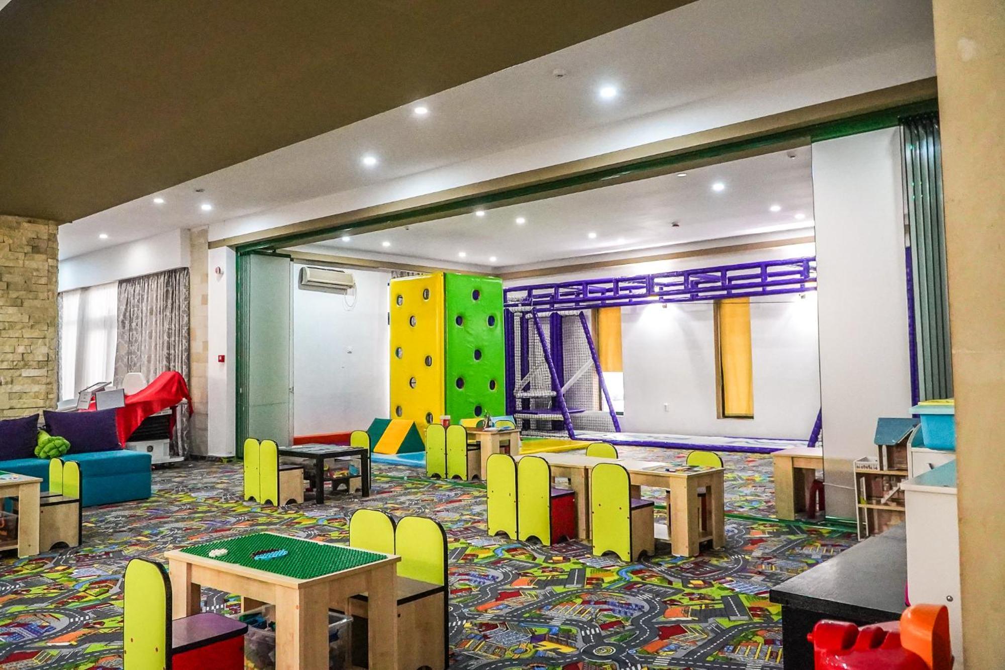 מאמאיה Hotel & Medspa Siret מראה חיצוני תמונה