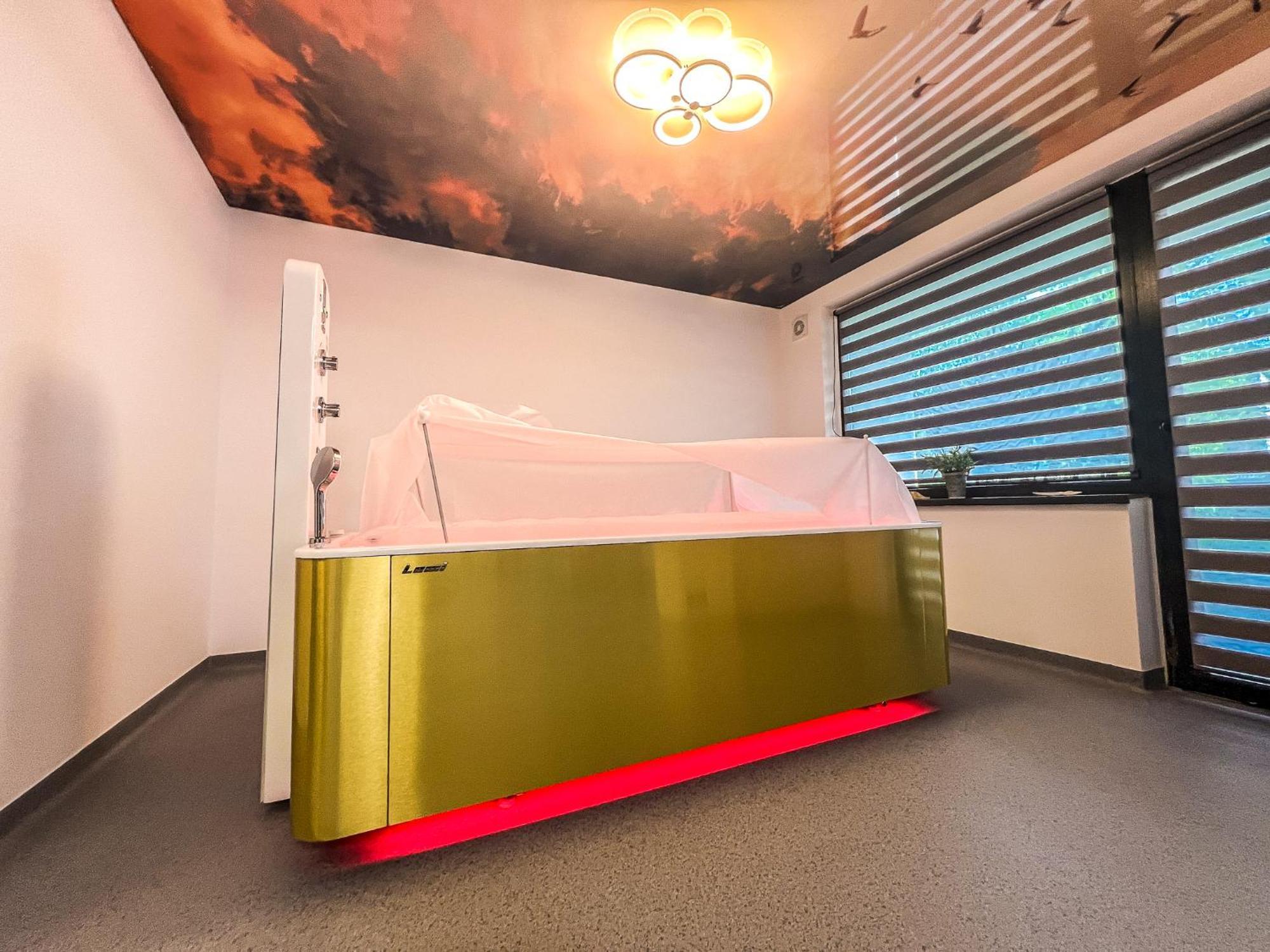 מאמאיה Hotel & Medspa Siret מראה חיצוני תמונה